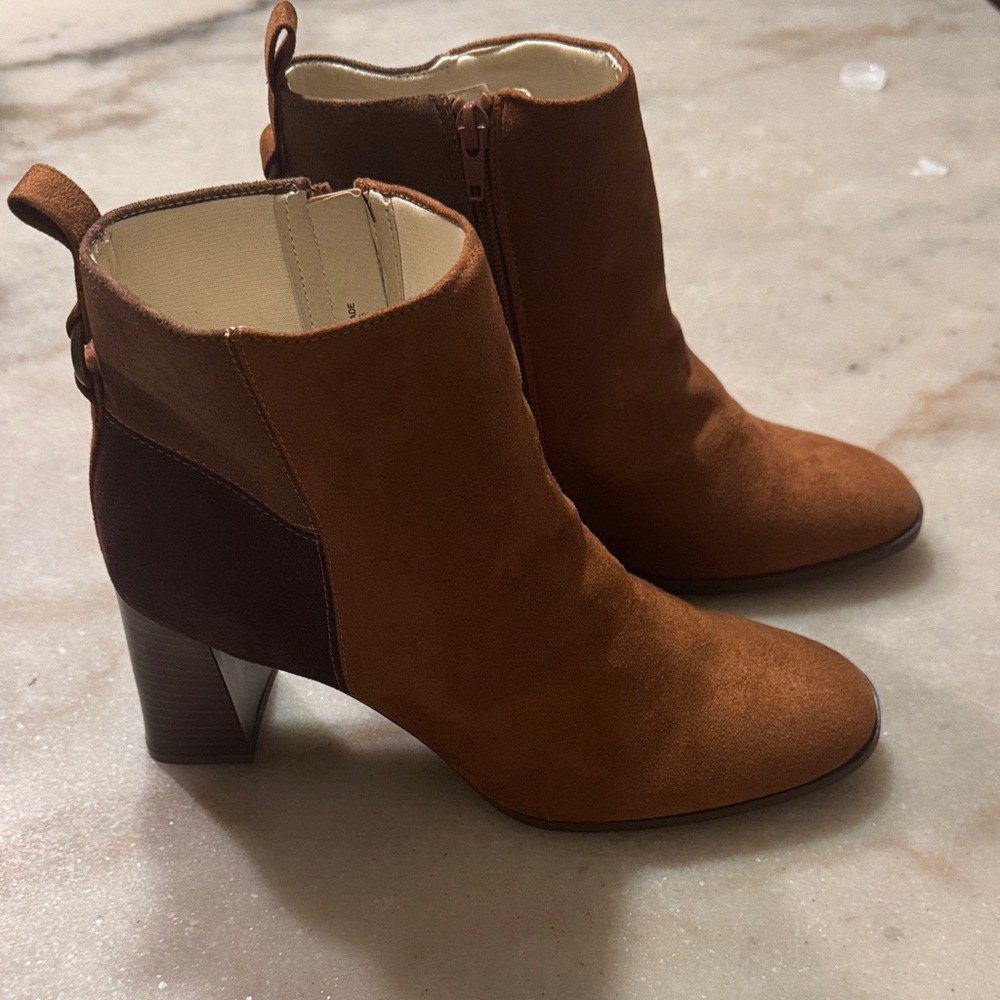 Life Stride Tan and Brown Ankle Boots